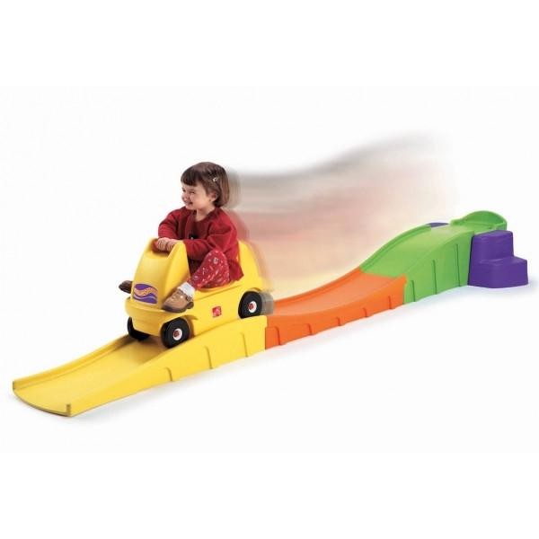 montaña rusa con carrito